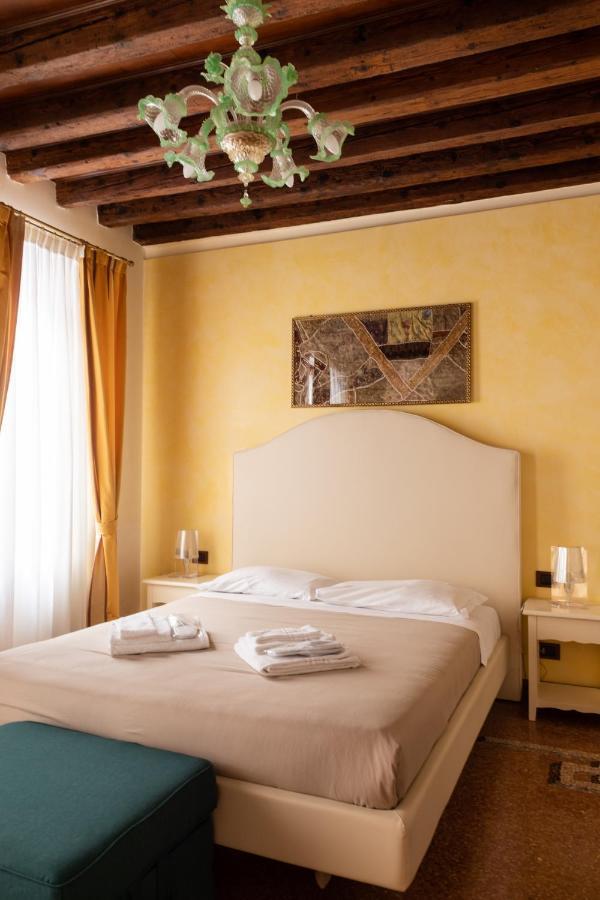 Ve-Nice Suite San Marco C4439 Veneza Exterior foto
