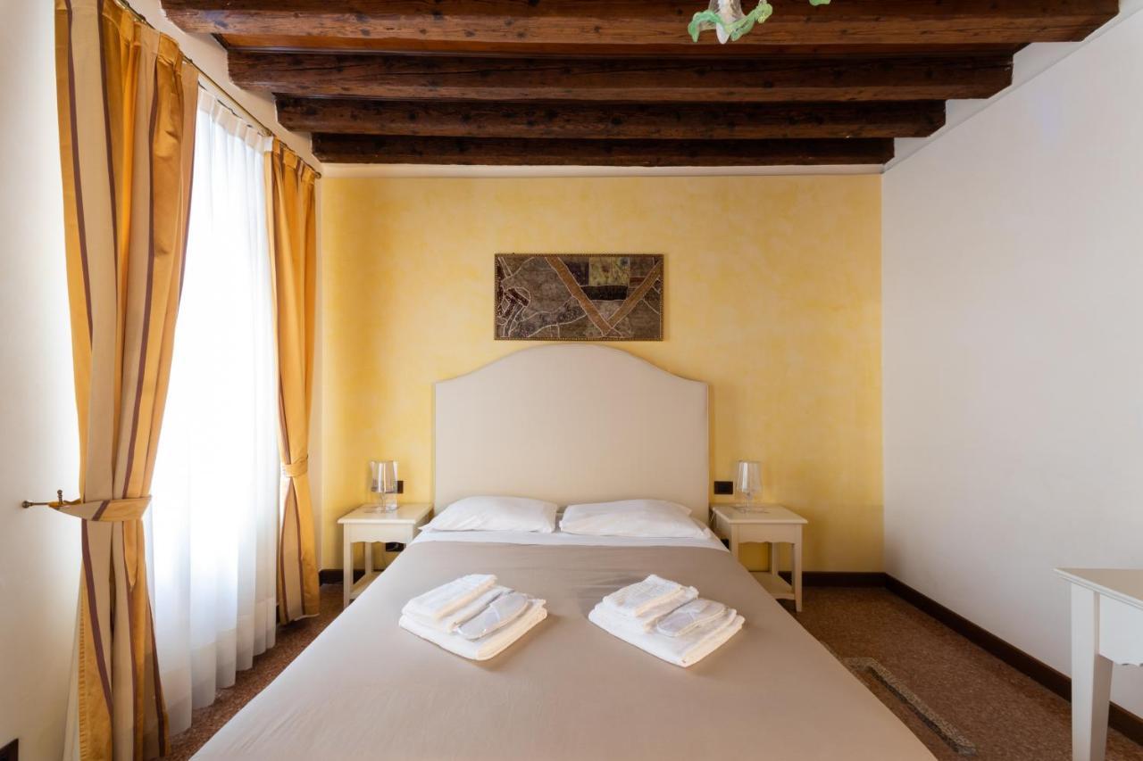Ve-Nice Suite San Marco C4439 Veneza Exterior foto