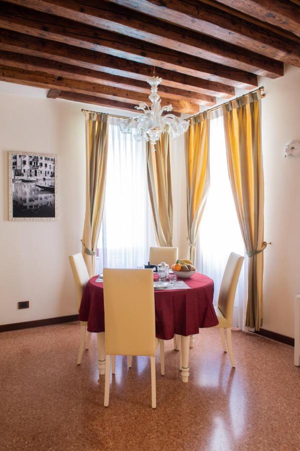 Ve-Nice Suite San Marco C4439 Veneza Exterior foto