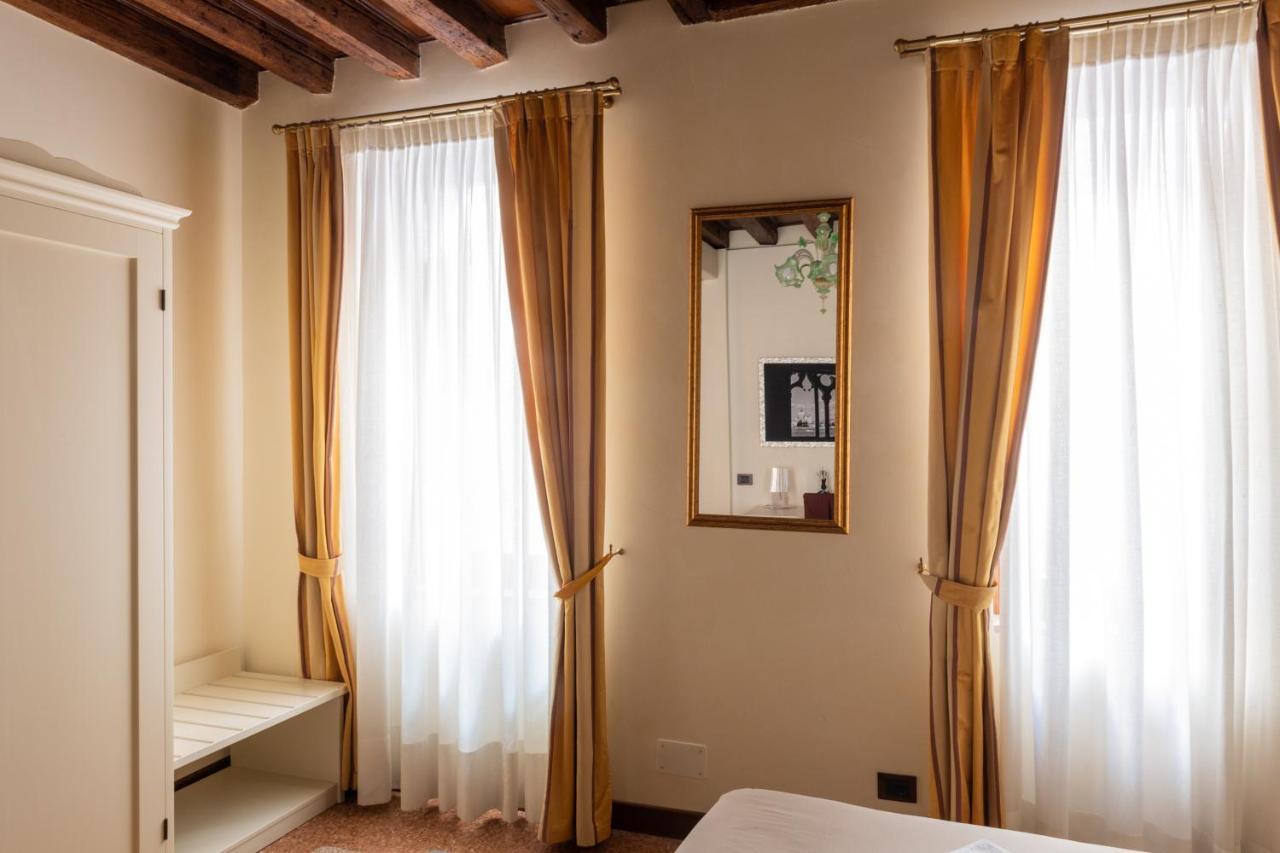Ve-Nice Suite San Marco C4439 Veneza Exterior foto