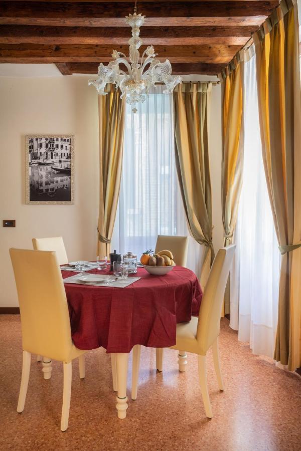 Ve-Nice Suite San Marco C4439 Veneza Exterior foto